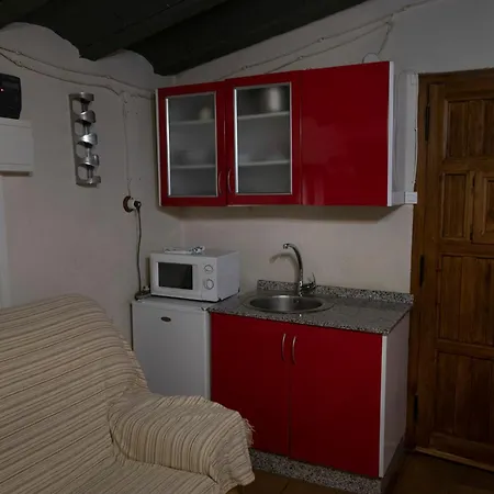 Nogueras De Apartment *